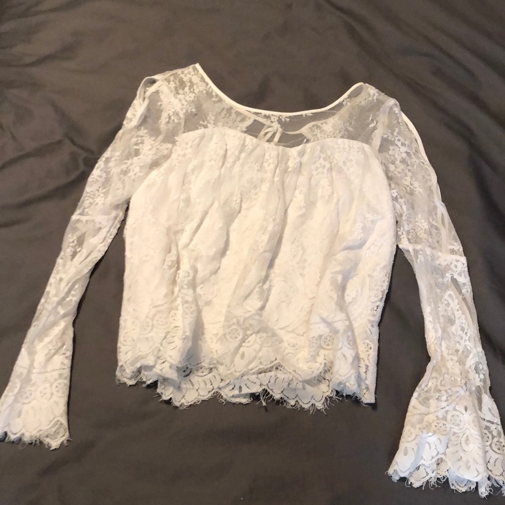 Like new lacy top